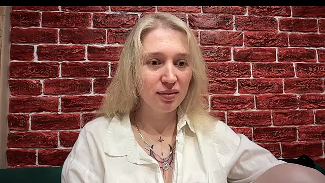 Snapshot of CitrusBlissss chatting on October 28, 12:09 pm CitrusBlissss online show from October 28, 12:09 pm