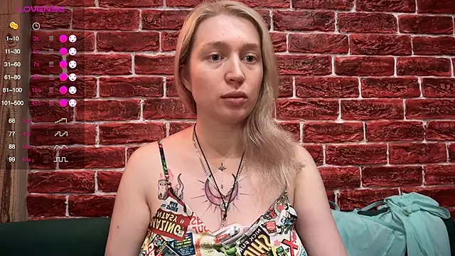 Snapshot of CitrusBlissss chatting on November 12, 12:16 pm CitrusBlissss online show from November 12, 12:16 pm