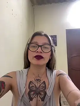 Snapshot of KoraSweett chatting on March 6, 10:50 pm KoraSweett online show from March 6, 10:50 pm