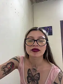 Snapshot of KoraSweett chatting on March 10, 8:14 pm KoraSweett online show from March 10, 8:14 pm