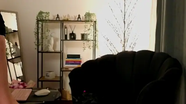 aerisblue online show from December 4, 7:55 pm