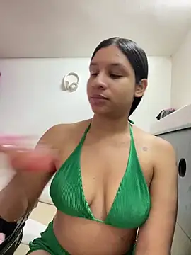 Snapshot of Danny_gonza chatting on September 30, 12:48 am Danny gonza online show from September 30, 12:48 am