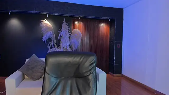 Snapshot of AidaJones chatting on September 23, 11:24 am AidaJones online show from September 23, 11:24 am