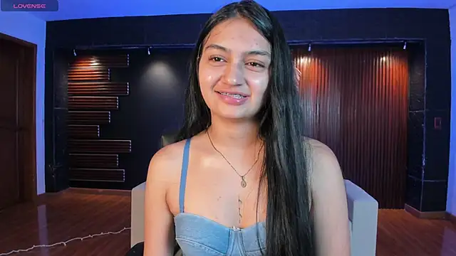 Snapshot of AidaJones chatting on September 30, 11:48 am AidaJones online show from September 30, 11:48 am