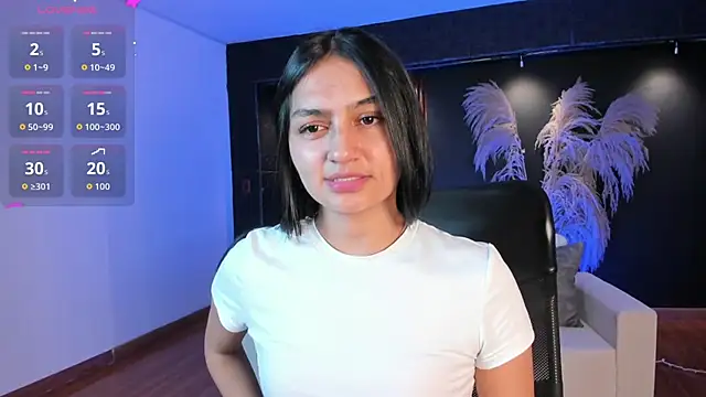 Snapshot of AidaJones chatting on October 13, 12:27 pm AidaJones online show from October 13, 12:27 pm