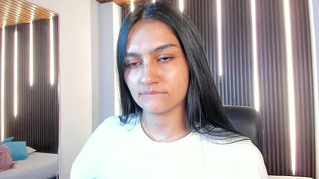 Snapshot of AidaJones chatting on October 28, 12:52 pm AidaJones online show from October 28, 12:52 pm