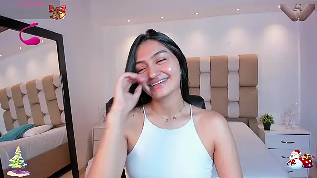 Snapshot of AidaJones chatting on November 29, 12:19 pm AidaJones online show from November 29, 12:19 pm