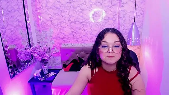 Snapshot of ShylySweet chatting on September 26, 4:05 am ShylySweet online show from September 26, 4:05 am