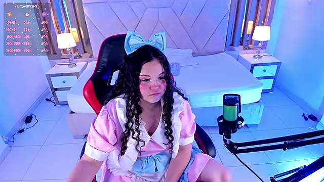 ShylySweet online show from December 5, 5:16 am