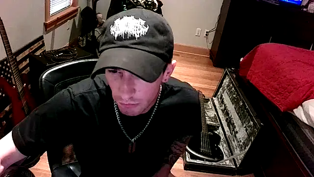 Snapshot of LEVIATHANX666 chatting on March 4, 6:25 pm LEVIATHANX666 online show from March 4, 6:25 pm