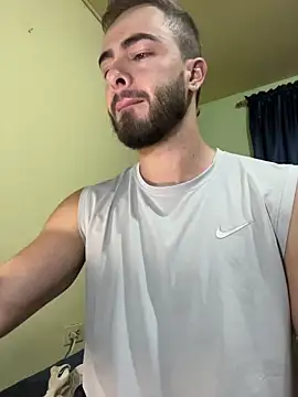 MaxDell online show from December 5, 2:42 am