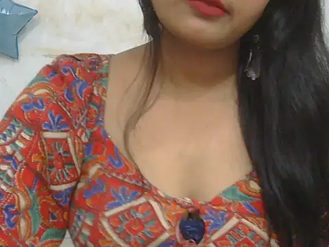 POOJA 199 online show from February 4, 9:04 am