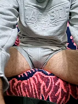 Snapshot of esmerkralkobra chatting on November 16, 3:17 pm esmerkralkobra online show from November 16, 3:17 pm