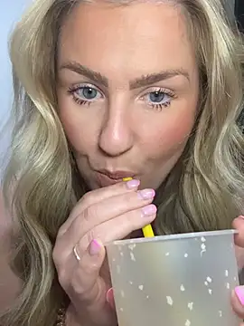 Charleigh xx online show from June 13, 9:46 pm