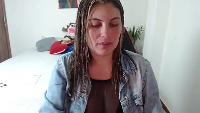 Secret Bella online show from November 7, 11:32 am