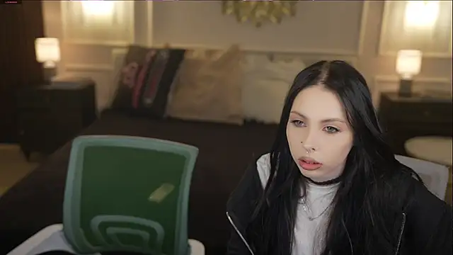 Snapshot of VivianSweet_ chatting on April 14, 10:32 am VivianSweet online show from April 14, 10:32 am