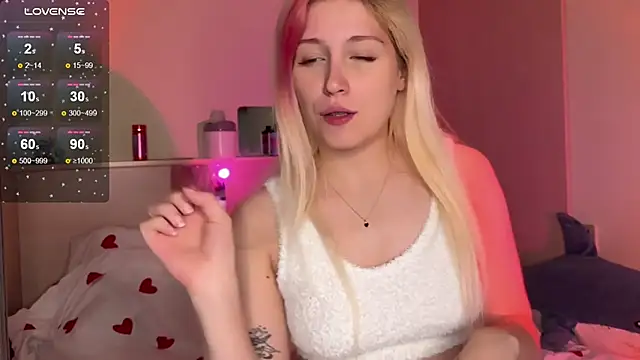 Snapshot of _Annabel_Myr_ chatting on October 5, 11:08 am Annabel Myr online show from October 5, 11:08 am