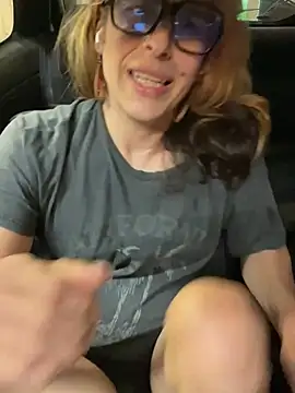 mayra mayhem online show from June 19, 8:23 pm