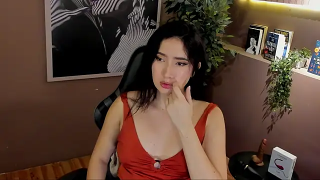 Skyyle  online show from July 15, 1:38 pm