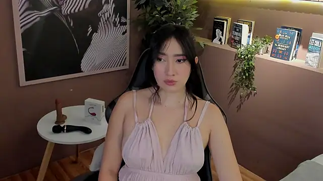 Skyyle  online show from July 17, 12:56 pm