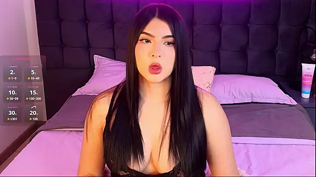 Snapshot of Sweety_Nicole_ chatting on November 21, 5:17 am Sweety Nicole online show from November 21, 5:17 am