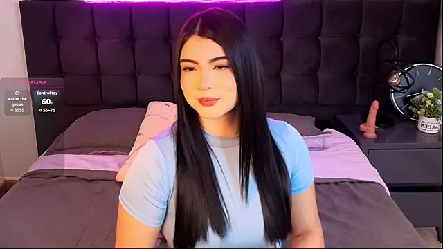 Snapshot of Sweety_Nicole_ chatting on December 18, 5:46 am Sweety Nicole online show from December 18, 5:46 am