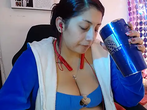 Nicol V online show from October 24, 4:20 am