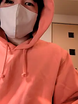 kqitooo online show from January 7, 8:50 am