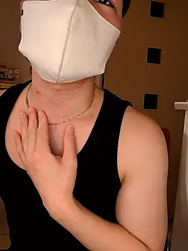 kqitooo online show from March 27, 5:57 am