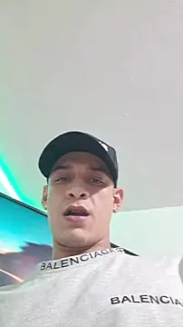 Ethanho0t online show from December 5, 9:51 am