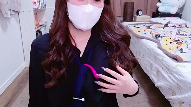 Snapshot of MOEMOE-Q chatting on November 30, 4:55 pm MOEMOE-Q online show from November 30, 4:55 pm