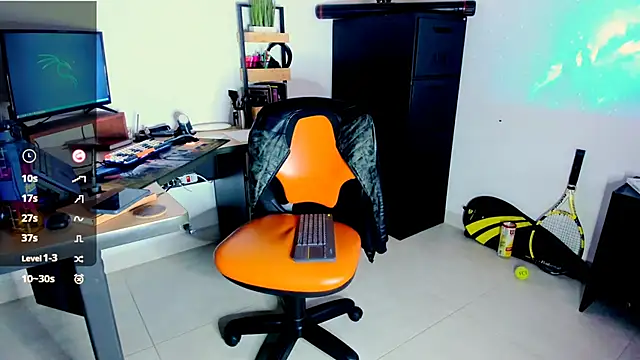 Issabella Davinci online show from September 26, 1:37 pm