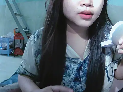 Lily3322 online show from March 18, 6:44 pm