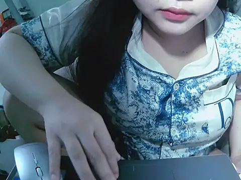 Lily3322 online show from March 26, 5:29 pm