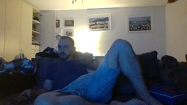 goncas23 online show from January 13, 10:59 pm