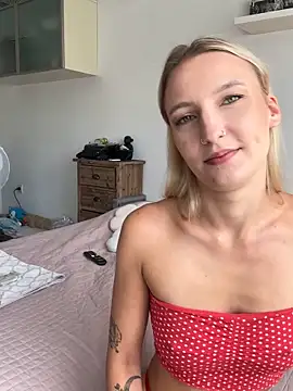 NattieBoo online show from June 7, 1:48 pm