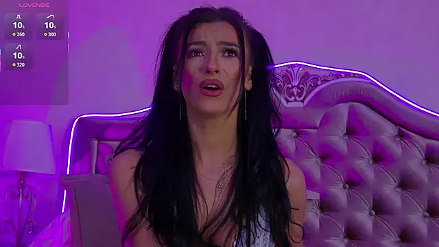 Snapshot of KinkyAmelie chatting on September 28, 4:56 pm KinkyAmelie online show from September 28, 4:56 pm