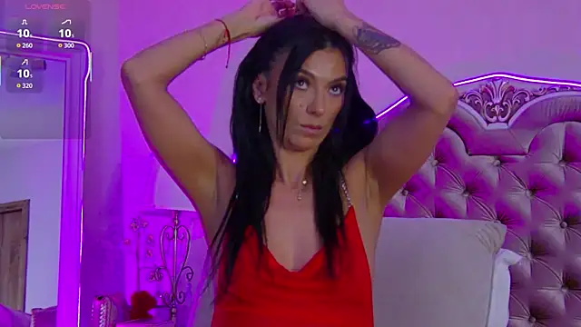 Snapshot of KinkyAmelie chatting on October 12, 5:01 pm KinkyAmelie online show from October 12, 5:01 pm