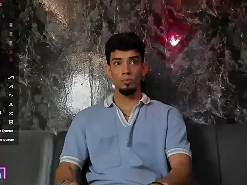 Snapshot of prince_arthur77 chatting on July 14, 1:17 pm prince arthur77 online show from July 14, 1:17 pm