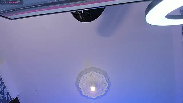 amira pearl online show from September 20, 12:28 pm