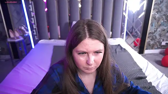 CraveeDoll online show from March 1, 7:49 pm