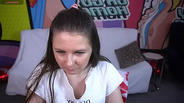 CraveeDoll online show from March 24, 1:16 pm