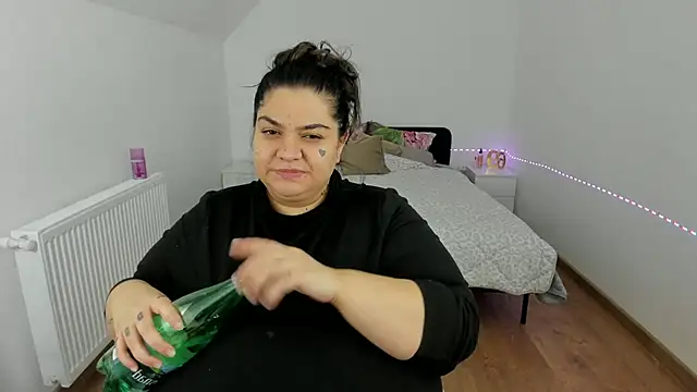 EvvaBBW online show from October 12, 7:57 pm