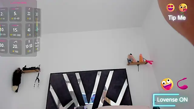 Demy Rhoades online show from November 5, 2:06 pm