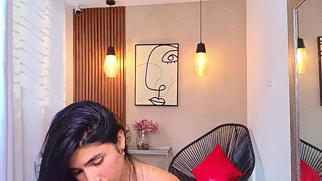 Lia Mar  online show from June 9, 8:09 pm