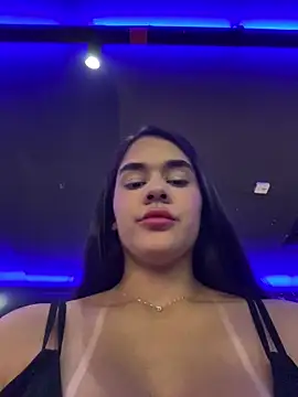 Snapshot of BellaLeclair chatting on February 22, 8:07 pm BellaLeclair online show from February 22, 8:07 pm