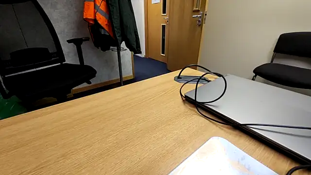 Snapshot of Oorse1966 chatting on January 7, 7:33 am Oorse1966 online show from January 7, 7:33 am