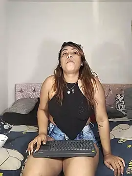 shanell saenz online show from October 5, 11:13 pm