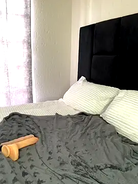 jayjayja19 online show from November 2, 5:54 am