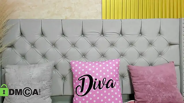 Skarlet 04 online show from January 10, 7:15 pm